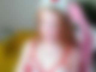 ari-kittyy's Live Sex Cam Show