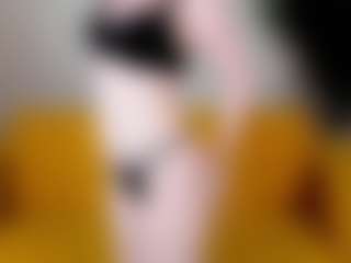 ari-kittyy's Live Sex Cam Show