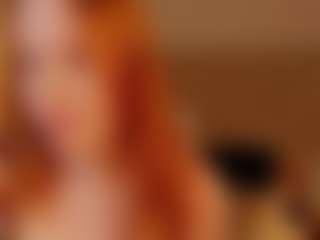 Live cam show with ari-kittyy - Green Eyes on madthumbs