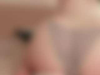 Live cam show with ari-kittyy - Ass Clapping on Camsoda