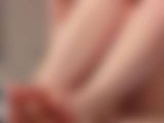 ari-kittyy's Live Sex Cam Show