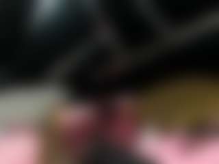 Live cam show with Aurora - Fingerass on Mixed Magazine Live