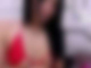 Live cam show with Aurora - Striptease on milfzrlive.com