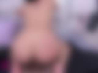 Live cam show with Aurora - Teen (18+) on milfzrlive.com