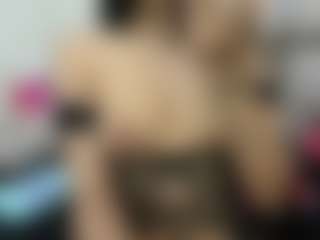 Aurora's Live Sex Cam Show