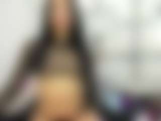Live cam show with Aurora - Natural on Camming Site