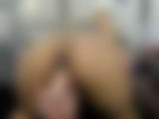Aurora's Live Sex Cam Show