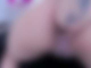 Aurora's Live Sex Cam Show