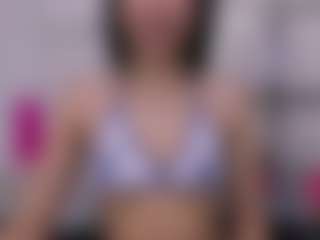 Live cam show with Aurora - Striptease Teen (18+) on StripNow