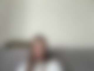Live cam show with AvrilBaggett - Worship on CSO-WL