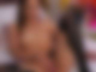 Live cam show with beautyluna18 - Skinny on Fling VIP Chat