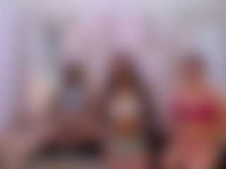 Live cam show with Crystal - Green Eyes on SquirtSoMuch