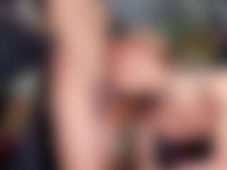 elena-and-julian's Live Sex Cam Show