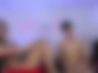 elena-and-julian's Live Sex Cam Show