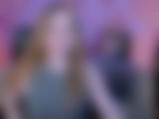elly-wave's Live Sex Cam Show