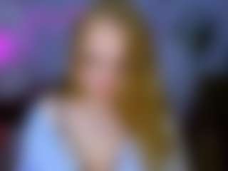 Live cam show with elyra-lir - Teen (18+) on hotwifechat.live