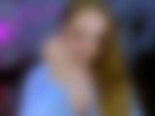 Live cam show with elyra-lir - HD on MyBangCams