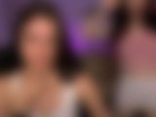 Live cam show with elyra-lir - Young Adult on SmokeAndPoke