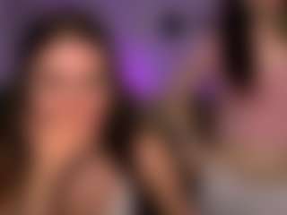 elyra-lir's Live Sex Cam Show