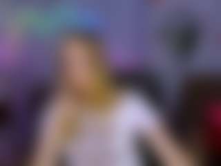 elyra-lir's Live Sex Cam Show