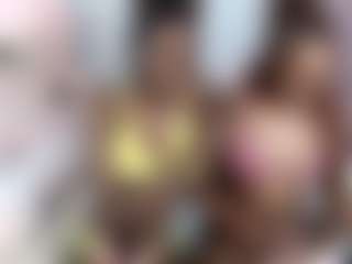 EmmaRoswel's Live Sex Cam Show