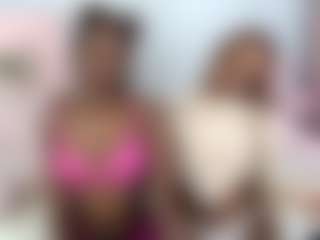 EmmaRoswel's Live Sex Cam Show