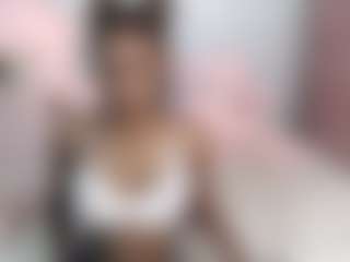 EmmaRoswel's Live Sex Cam Show
