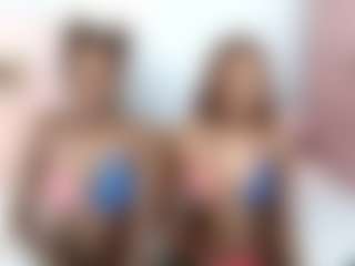 EmmaRoswel's Live Sex Cam Show