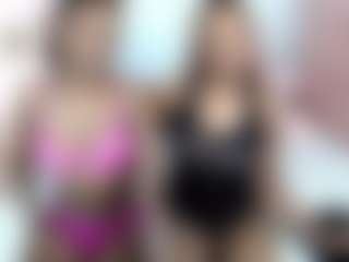 EmmaRoswel's Live Sex Cam Show