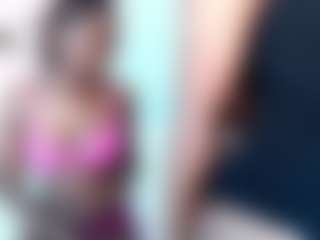 EmmaRoswel's Live Sex Cam Show