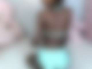 EmmaRoswel's Live Sex Cam Show