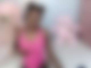 Live cam show with EmmaRoswel - Ebony on xxxlivecams.org