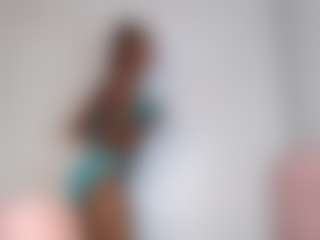 Live cam show with EmmaRoswel - Ebony on Uber Horny