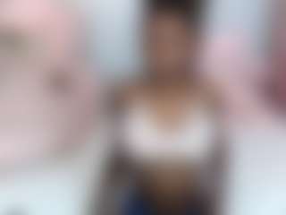 Live cam show with EmmaRoswel - Average on slutload