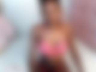 EmmaRoswel's Live Sex Cam Show
