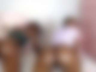 EmmaRoswel's Live Sex Cam Show