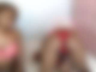 EmmaRoswel's Live Sex Cam Show