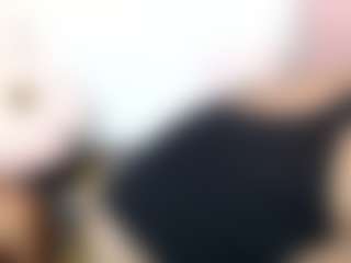 EmmaRoswel's Live Sex Cam Show