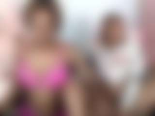 Live cam show with EmmaRoswel - Thick on Lustler