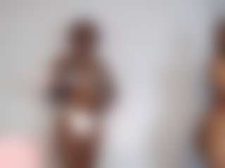 Live cam show with EmmaRoswel - Gagging on Camsoda