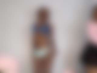 Live cam show with EmmaRoswel - Average on Camsoda