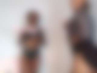 EmmaRoswel's Live Sex Cam Show
