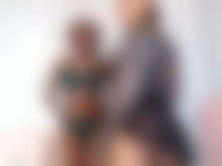 Live cam show with EmmaRoswel - Ebony on CamSextacy