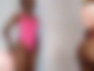 Live cam show with EmmaRoswel - Thick on Camsoda