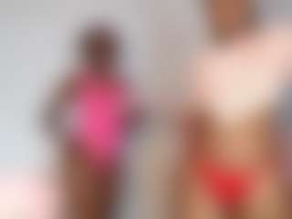 Live cam show with EmmaRoswel - Eating Pussy on SxyPornLive