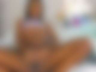 Live cam show with isis-brown - Latina on Camsoda | colombia