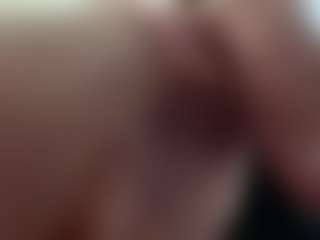 Live cam show with KareySaenphimmacha - Brown Eyes on Uber Horny