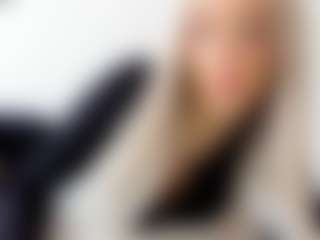 Live cam show with luckycandy - Average on Streamer API
