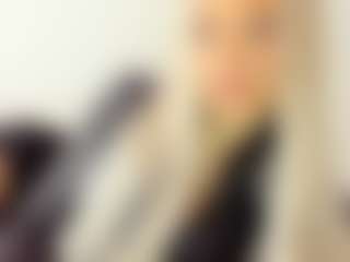 Live cam show with luckycandy - Blue Eyes on Cam Slut
