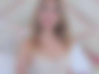 lucy-davies's Live Sex Cam Show